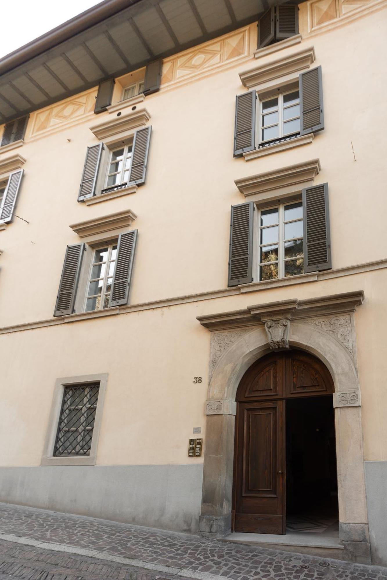 Casa Bea - Art And Prestige Apartment Bergamo Exterior photo